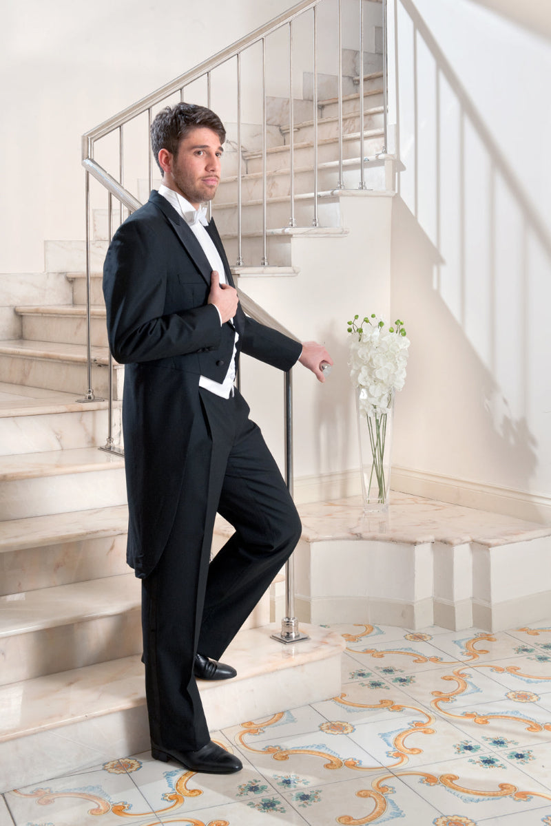 Noleggio Frac da cerimonia uomo in nero elegante